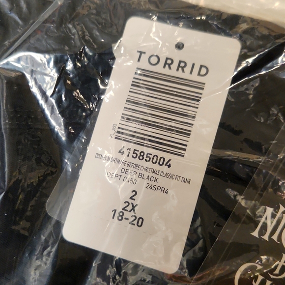 ❤️NWT VINTAGE TORRID TANK NIGHTMARE BEFORE CHRISTMAS JACK AND SALLY - PLUS SIZE - Picture 5 of 11